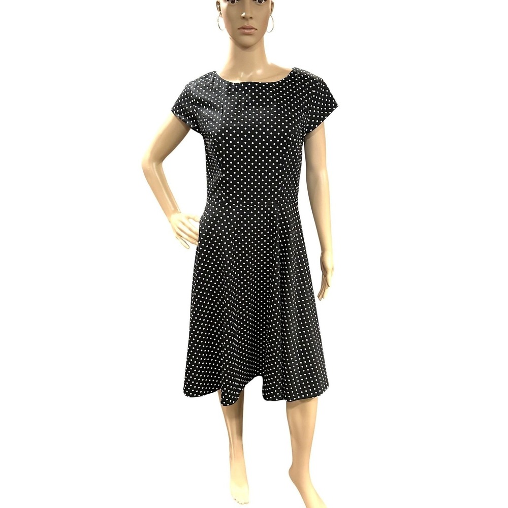 Vintage-Inspired Zapaka Black & White Polka Dot‎ A-Line Dress With Cap Sleeves